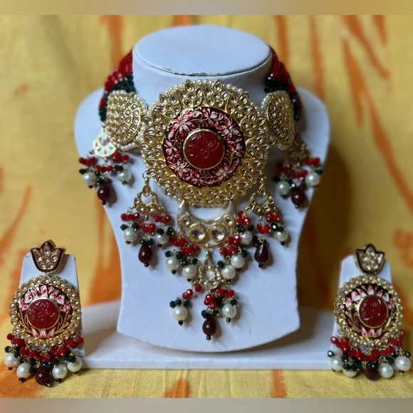 Hand carved Stone oversized Choker set with long earrings! - Picture 1 of 1